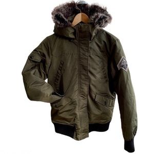 Beaver Canoe Bomber Jacket Army Green Hooded Sz M